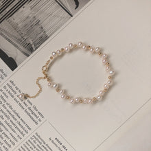 Load image into Gallery viewer, Fleur Pearl Bracelet
