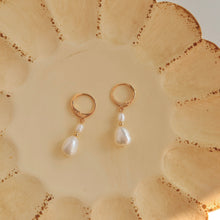 Load image into Gallery viewer, Marion Huggie Hoops
