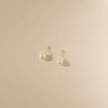 Load image into Gallery viewer, Pearl Drop Earring Jacket (Single)
