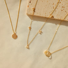 Load image into Gallery viewer, Cherry Pearl Chokers
