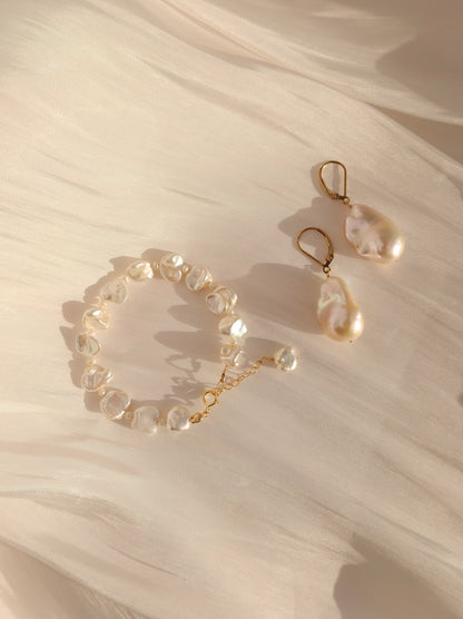 Chloé Baroque Pearl Earrings